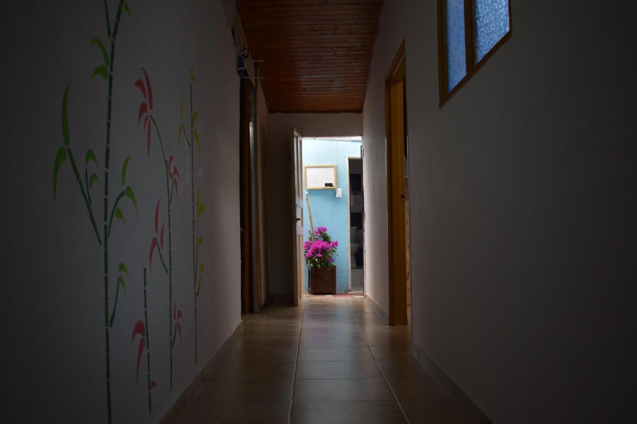Artesanos Y Turistas Apartment Guatape Exterior photo