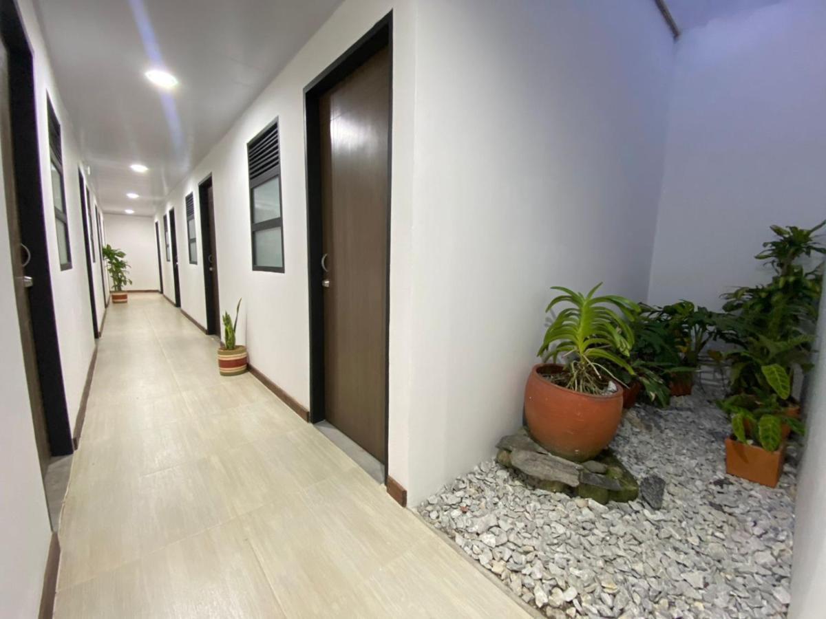 Artesanos Y Turistas Apartment Guatape Exterior photo